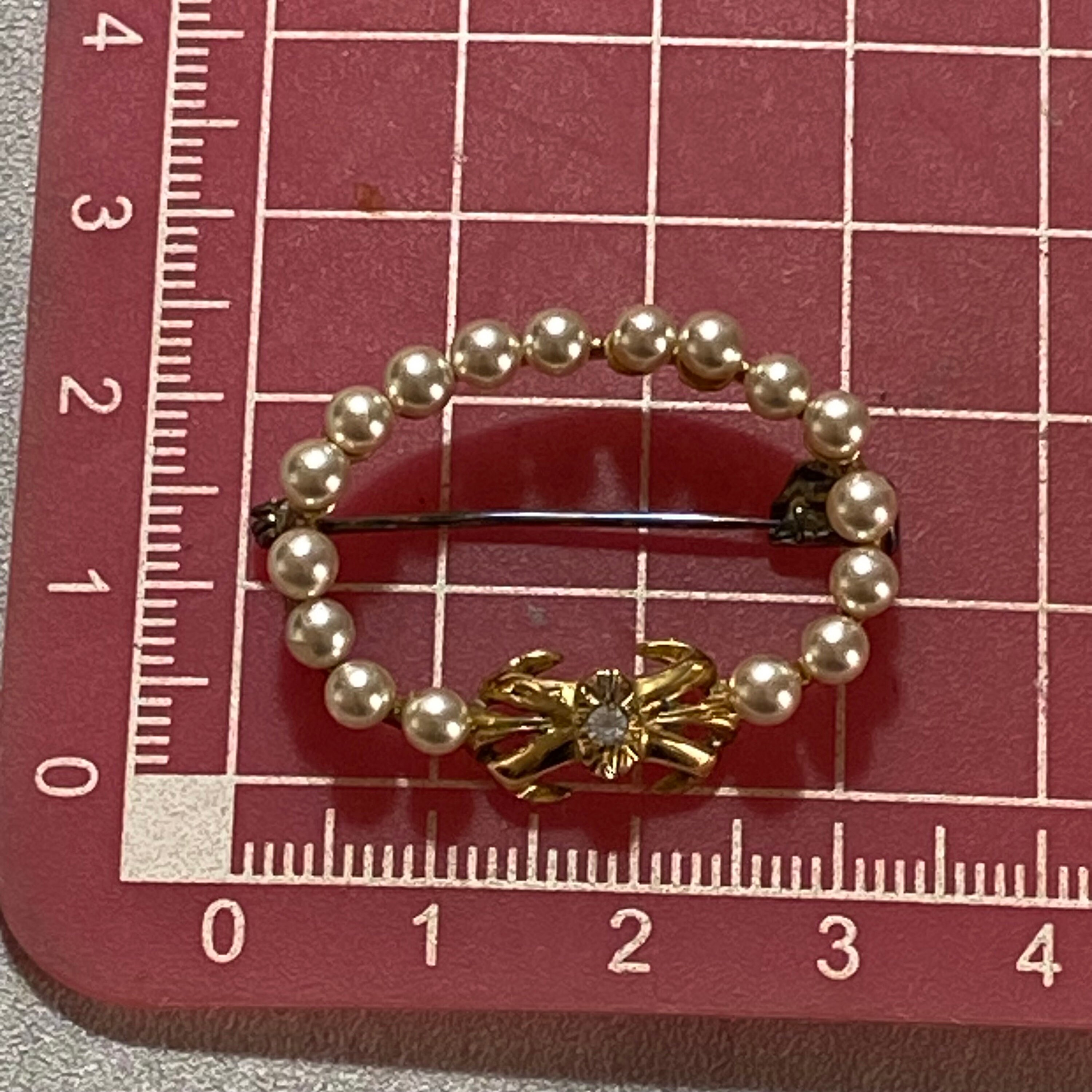 VINTAGE Sterling Silver Vermeil Oval Brooch Stamped 925 With Faux Pearl & Sparkly Bow Trombone Clasp Regency Look Pretty - Etsy VINTAGE Sterling Silver Vermeil Oval Brooch Stamped 925 With Faux Pearl & Sparkly Bow Trombone Clasp Regency Look Pretty - Etsy