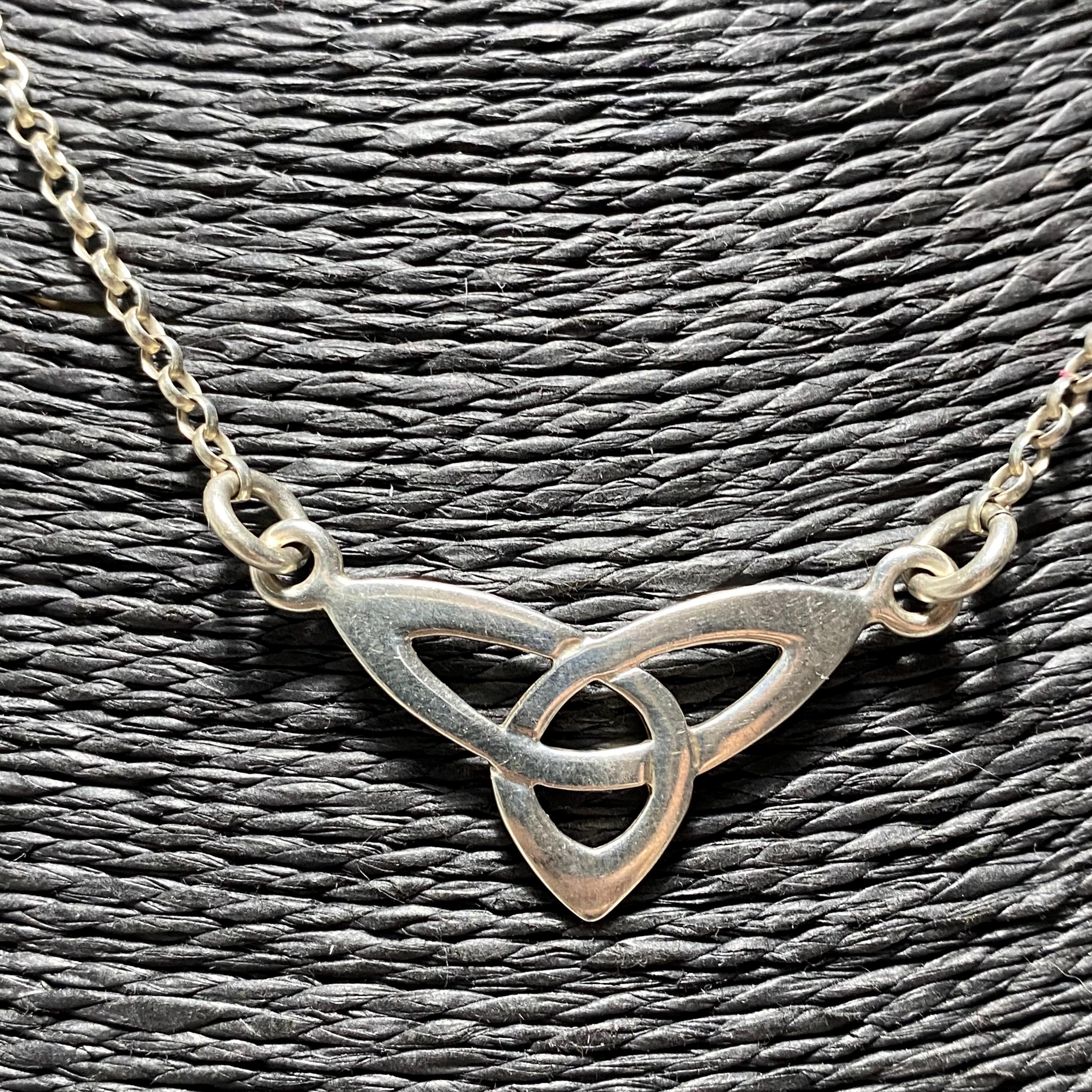 VINTAGE HOLLYWOOD★Lump Knotted Necklace Designer fashion, Seoul-fully created | W Concept