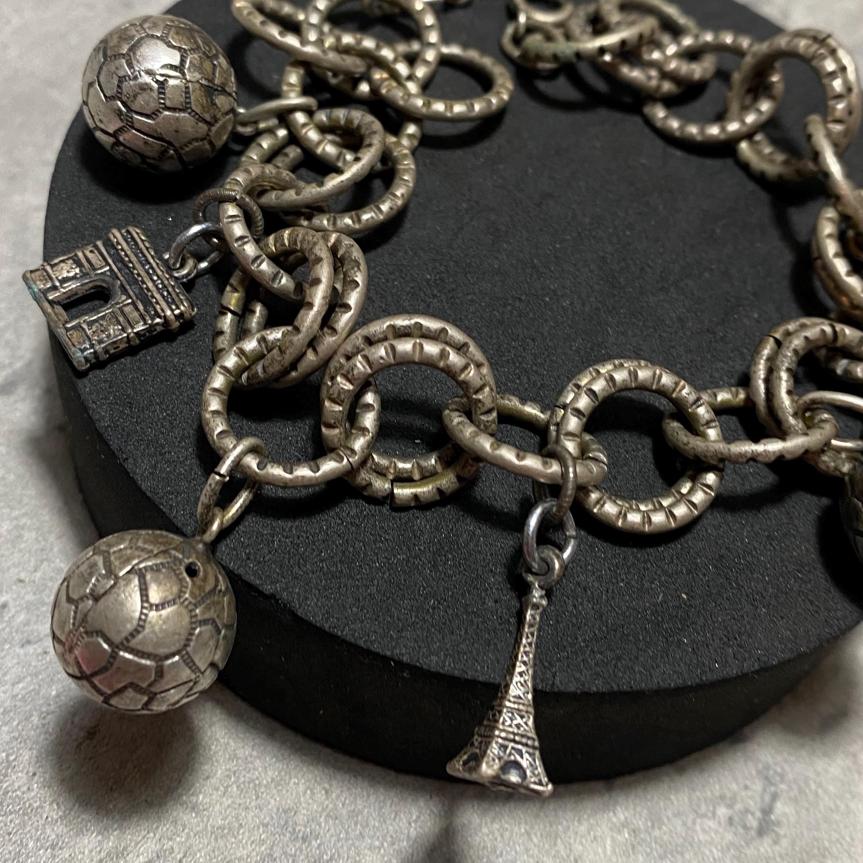 VINTAGE Paris Souvenir Charm Bracelet Silver Plated Chain French