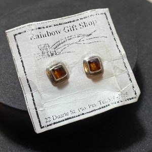 スターリングシルバー＆アンバースクエアスタッドピアス 925 ドミニカ共和国製 カードに刻印 美しい秋のナチュラル