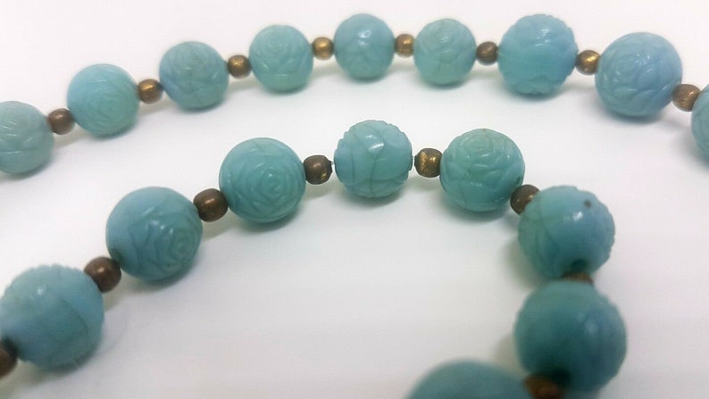 VINTAGE Plastic Rose Beaded Necklace Collar Length Moulded Graduated Duck Egg Blue