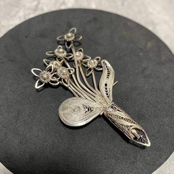 STERLING SILVER Filigree Bunch Of Flowers Brooch Stamped 925 