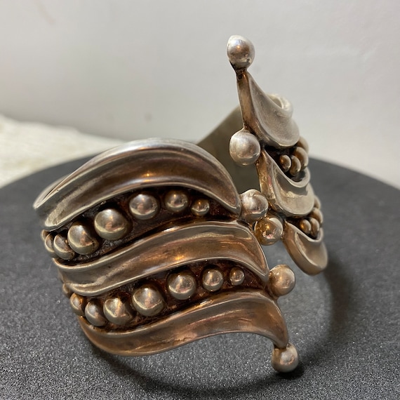 Incredible Southwest Taxco Vintage Sterling Silver Hinged Bracelet Old Incredible Southwest Taxco Vintage Sterling Silver Hinged Bracelet Old