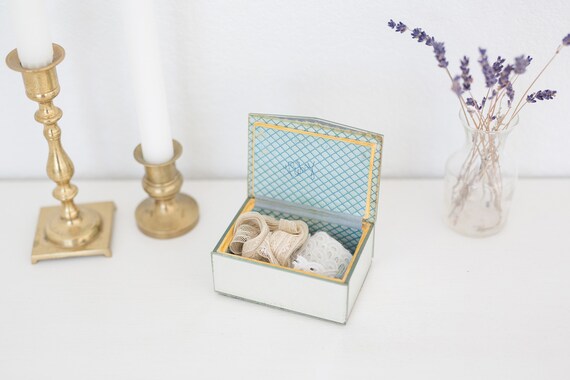 Petit Vintage mirror box with French city picture… - image 3