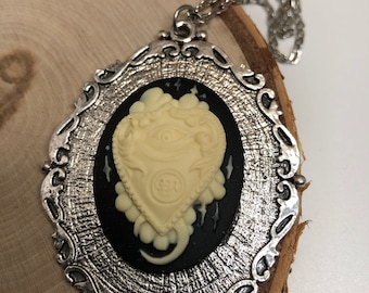 30x40 Cameo Necklace
