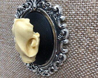 30x40 Cameo Necklace