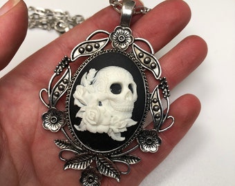 30x40 Cameo Necklace