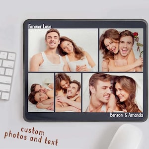 Peut inclure: Tapis de souris rectangulaire noir avec un collage de photos d'un couple. Le tapis de souris porte les inscriptions "Forever Love", "Benson & Amanda" et "custom photos and text". Il est conçu pour être personnalisé avec des photos.