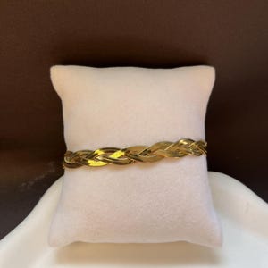 Gold Braided Bracelet – Elegant Woven Chain Bracelet for Women