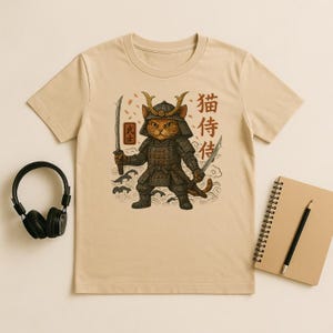 Samurai Cat Shirt, Japanese Warrior Cat T-Shirt, Dual Katana Cat Tee, Retro Anime Cat Shirt, Cool Cat Graphic Tee, Unisex Funny Cat Shirt