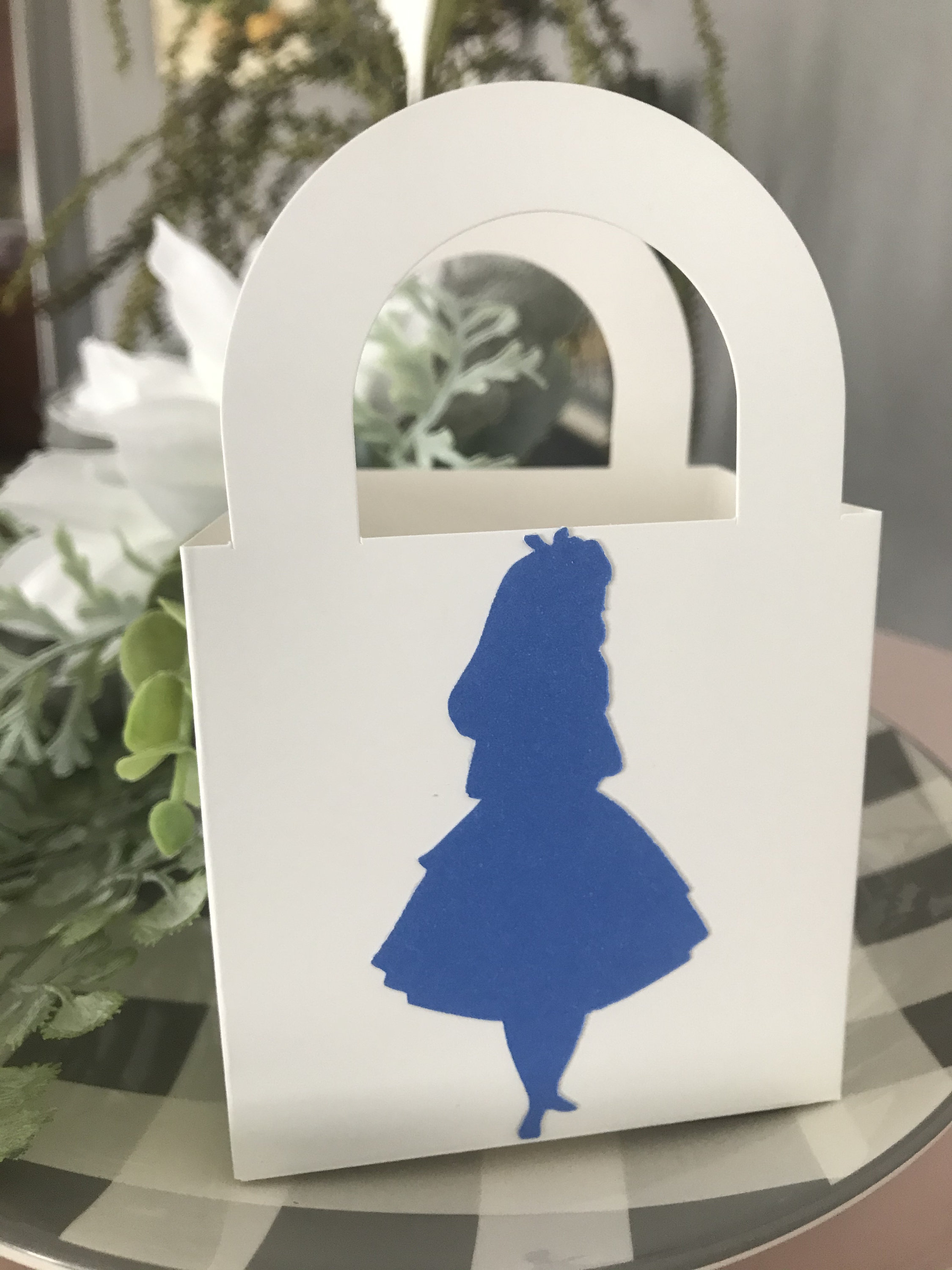 ALICE in WONDERLAND Favors Party Favors Tea Party Treat | Etsy