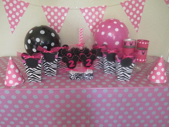 PLASTIC TABLECOVER, Pink Tablecover, Minnie Mouse, Minnie Mouse Party, Minnie Decorations, Party Decorations Il_570xn