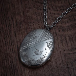 A Lovely Antique Victorian Large Silver Locket & Chain Necklace - Aesthetic Design with Birds inc Kingfisher - Hallmarked 1881