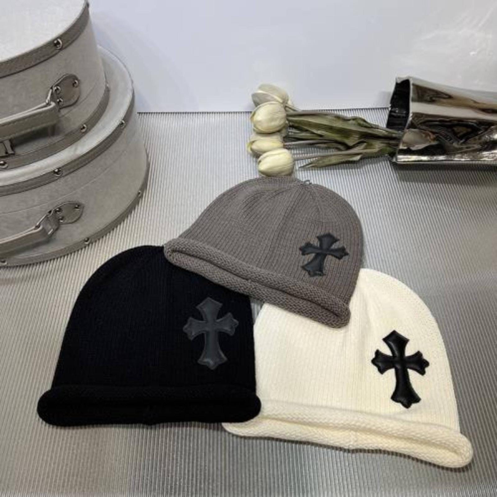 Cross Logo Beanie With Cross Patch – Gothic Streetwear Skull