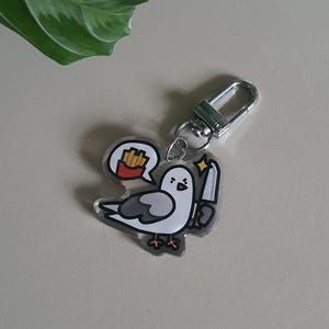 Portachiavi Gabbiano Minaccioso // Ciondolo da 38 mm // (vuole le tue patatine)