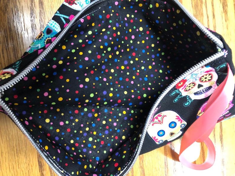 Zipper pouch