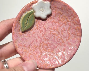 Ceramic ring dish, Flower and leaf pottery dish, floral ceramic jewelry tray, coin dish, handmade stoneware boho gift