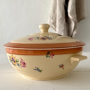 30&#39;s French Art Deco Soupière, Bowl with Lid,  Serving Dish, Soup Tureen