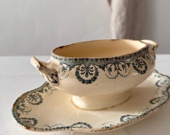 19:e C fransk antik Choisy le Roi 'IÉNA' Saucière, Gravy Boat