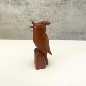 Vintage Handcarved Wood Bird Sculpture Figurine/ Mis Century Modern/ Cottage Core