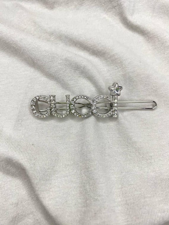 Gucci crystal silver hair accessory GUCCI Interlocking GG crystal-embellished silver-tone hair  main image 3