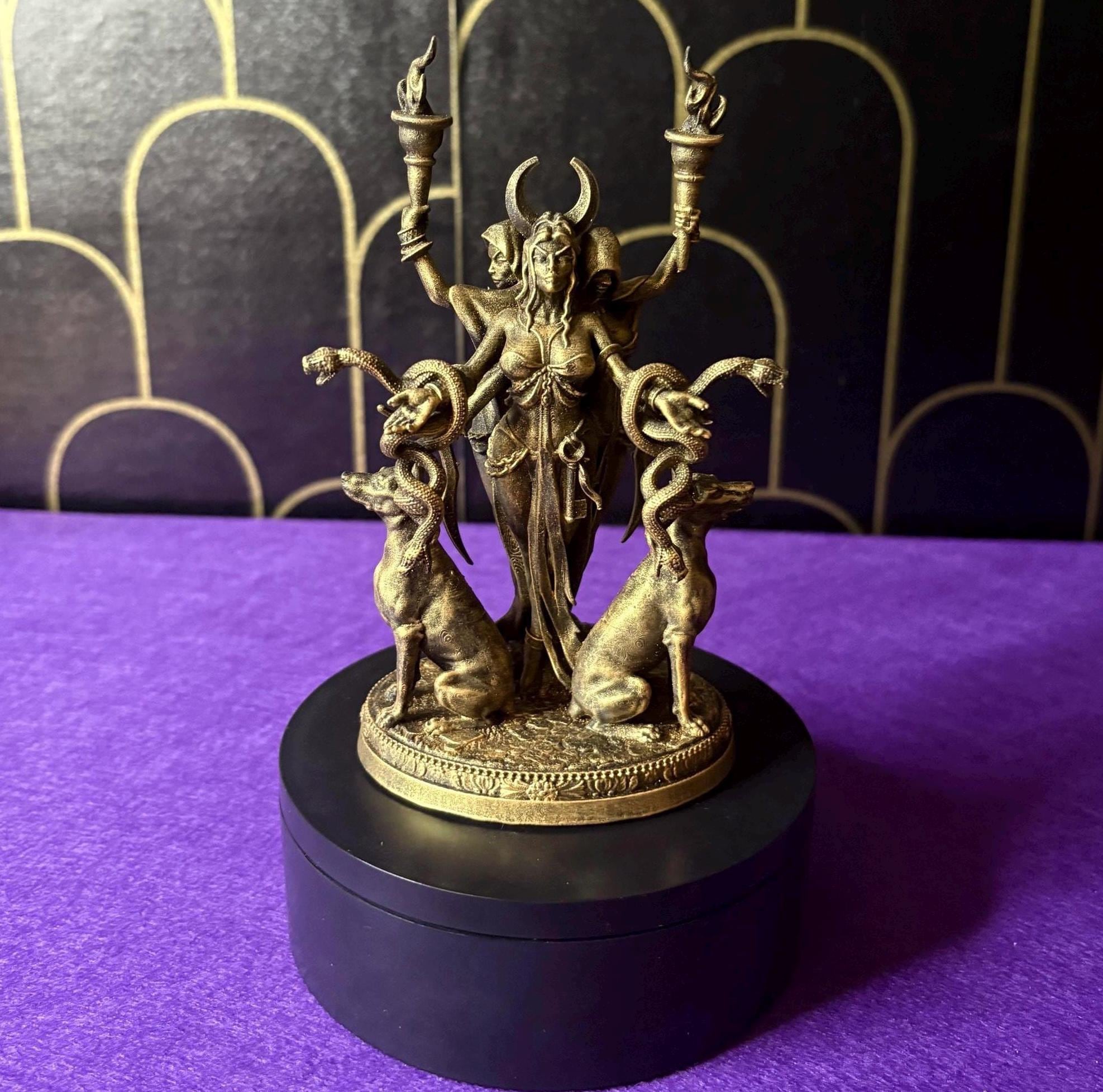 HECATE - HECATE - Hekate - Hounds - Goddess of Magic - Lady of