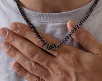 Custom Men Necklace with Family Name Personalized Dad Necklace from Daughter Dad Gift Name Bead Chain Necklace, Personalized Christmas Gift