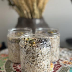 Oatmeal, Herb and Essential Oil dead Sea Salt Soak