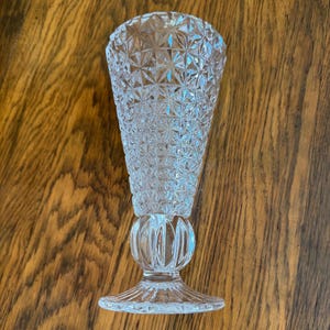 Princess House Heritage Crystal 8&quot; Pedestal Vase – Vintage Clear Glass Daisy & Button Pattern