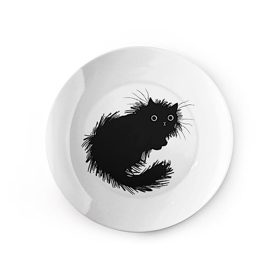 Moggy (no.2) - china plate - animal design by Oliver Lake iOTA iLLUSTRATiON