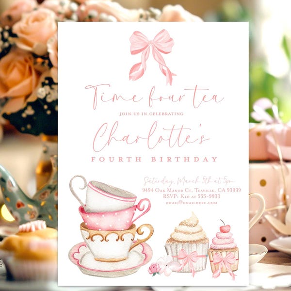 Invito stampabile per il compleanno a tema tè, È l'ora del tè, Facciamo festa, Festa del tè per il 4° compleanno, Cupcake per il tè del pomeriggio con fiocco rosa