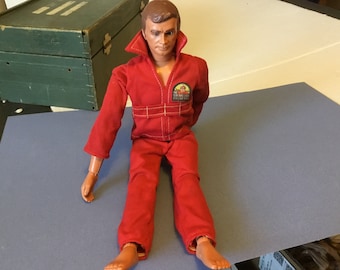 SIX MILLION DOLLAR MAN FIGURES CASES THIS SALE IS FOR ACRYLIC CASES ONLY NO TOYS