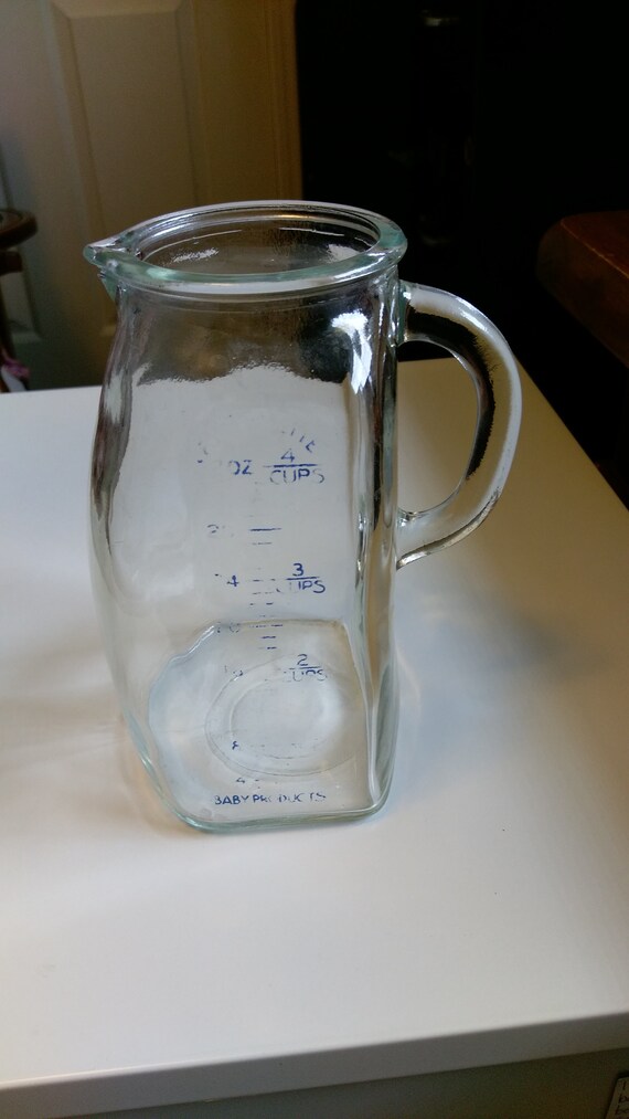 formula mixer pitcher