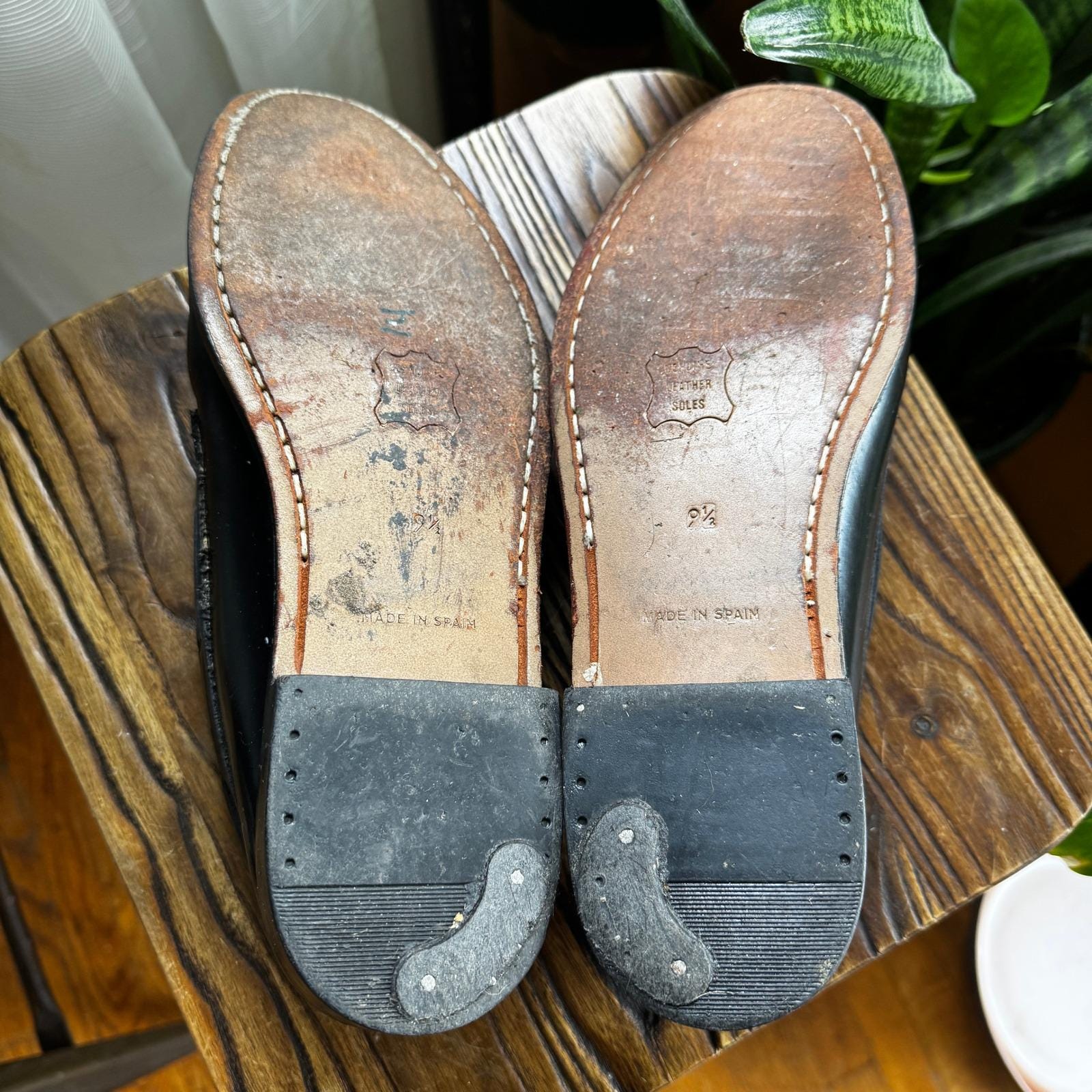 Neil Martin Mens Black Leather Tassel Loafers Made in Spain Size 9.5 Dress Shoes Neil Martin Mens Black Leather Tassel Loafers Made in Spain  main image 2