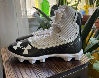 Botas de fútbol Under Armour Highlight RM para hombre, color negro y blanco, 3021197-003, talla 9