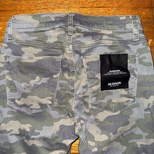 Hudson Barbara Camo Print Super Skinny Jeans Stretch Denim Größe 26 Bild 7