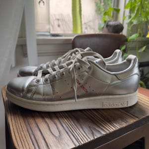 adidas gazelle silver green womens Adidas Adistar XLG 2.0 in Core Black / Silver Metallic – Oneness Boutique main image 0