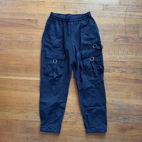 Alo Yoga Black Cargo Pants Womens Medium Drawstring Waist Utility Pockets -  Etsy