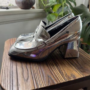 Nine West Silver Metallic Loafers Block Heel Square Toe Womens Size 7M