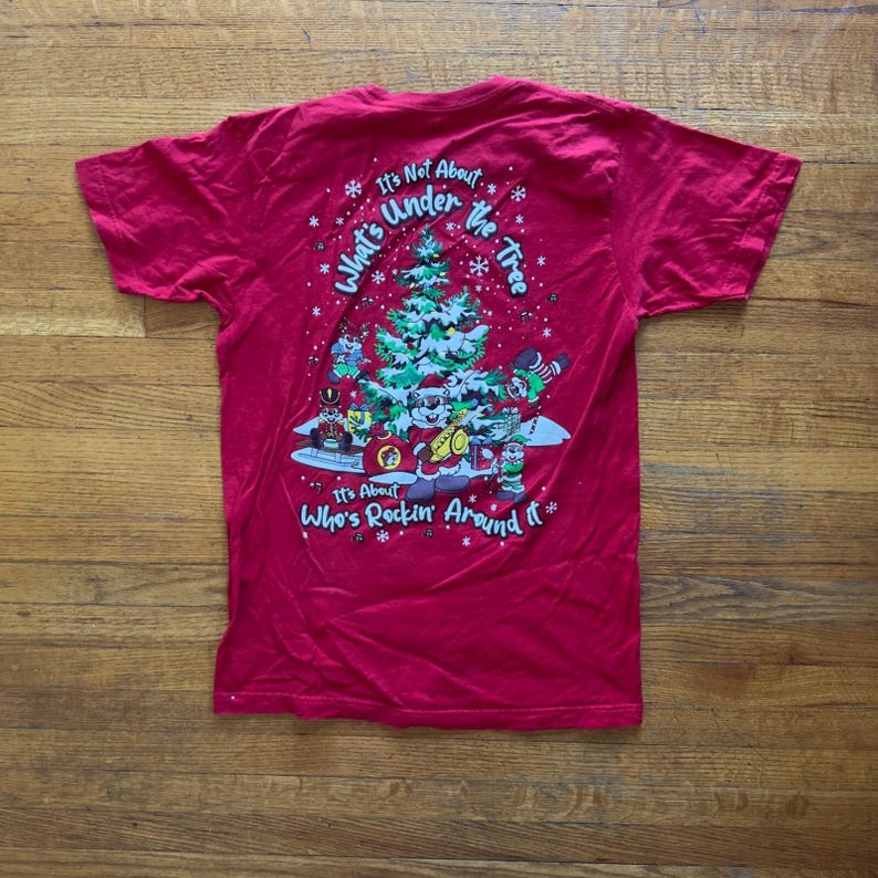 Maglietta natalizia unisex Buc-ee's Christmas Beaver Graphic Tee, rossa, taglia M immagine 5