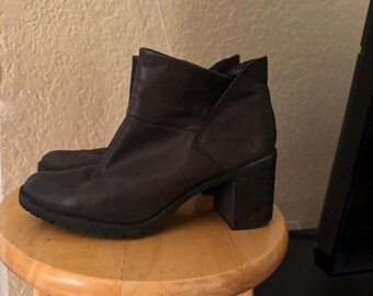 Clarks Dam Svarta Läder Ankelstövlar Blockklack Sidodragkedja Storlek 9 M