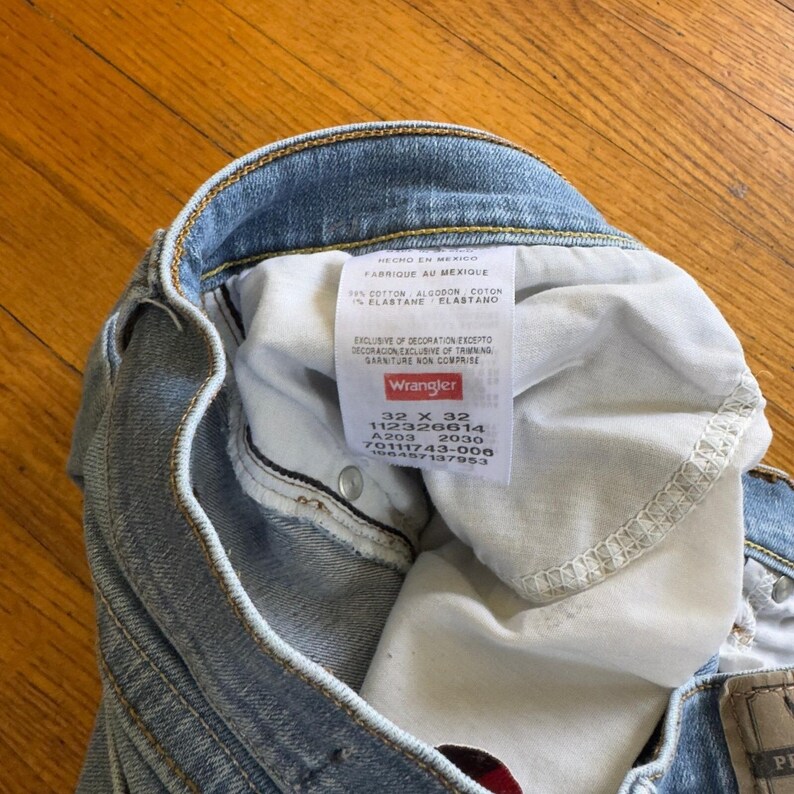 Jeans Wrangler Straight Fit in denim chiaro, casual da uomo, taglia 36x32 immagine 6