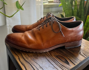 Cole Haan Mens Leather Loafers Dress Shoes Gold Buckle  display picture 1