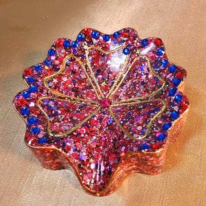 Porte-savon scintillant nénuphar - plateau scintillant en résine avec accents de strass et bec de vidange