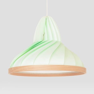 NEW: paper and wood lamp Wave pastel green