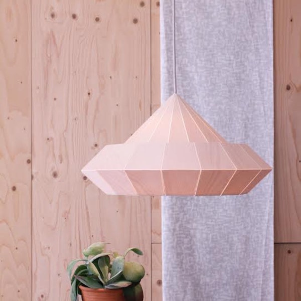 Woodpecker lamp from birch wood veneer