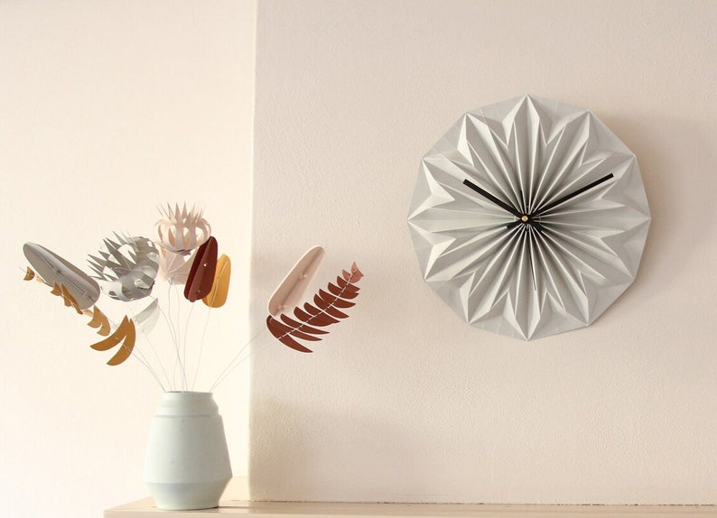 Origami wall clock by Nellianna image 6