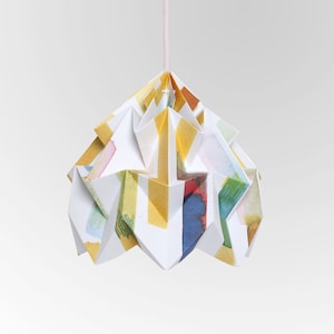Moth origami lampshade "Midzomer" - in collaboration with Tas-ka