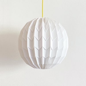 Full moon origami lampshade white