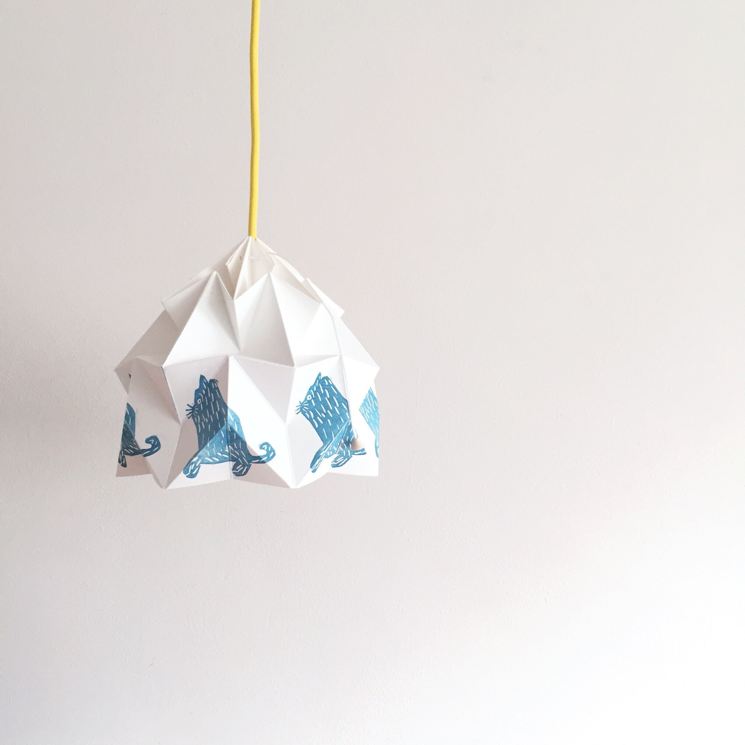 Quirky Cat lamp, Animal lamp, Pendant Light, Pendant lamp, Pendant shade, Origami lamp Moth quirky cat light Quirky Cat lamp, Animal lamp, Pendant Light, Pendant lamp, Pendant shade, Origami lamp Moth quirky cat light